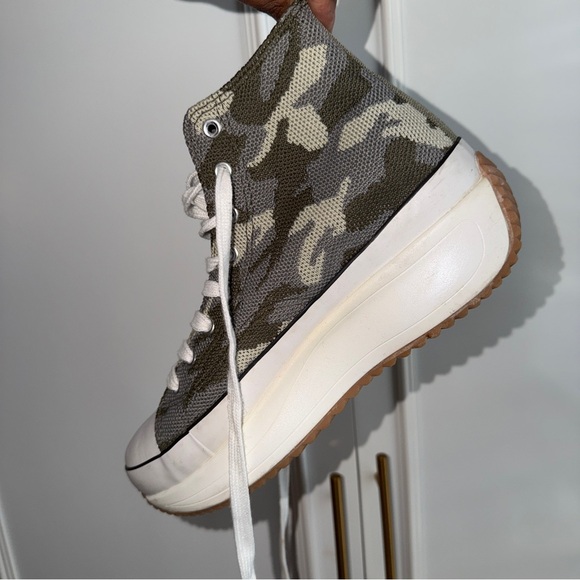 Steve Madden Olive Camouflage Platform Sneakers - Picture 4 of 5